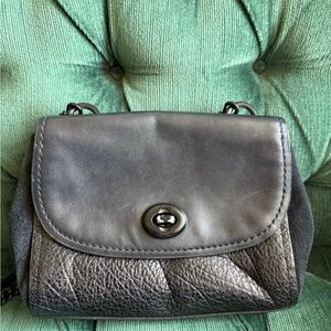 COACH black leather Crossbody with Adjustable strap